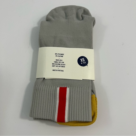 NWT TRACKSMITH Speed Crew Socks Gray XS Small - Picture 2 of 4